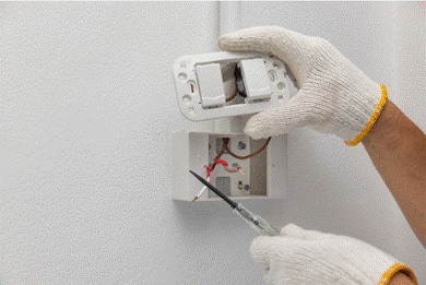 鏡に映る姿を自撮りしている
AI 生成コンテンツは誤りを含む可能性があります。